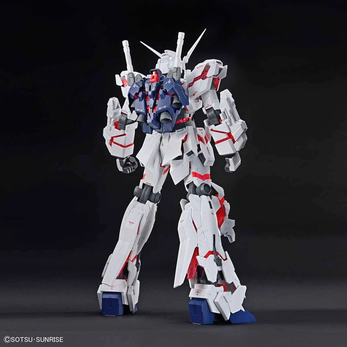 Bandai Mega Size Model 1/48 RX-0 Unicorn Gundam (Destroy Mode) Model Kit - Image 10