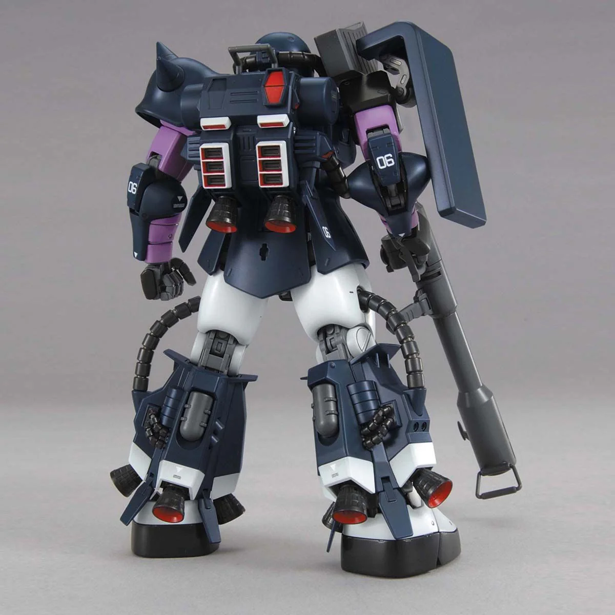 Bandai MG 1/100 MS-06R-1A Zaku II (Black Tri-Stars) (Ver. 2.0) Model Kit - Image 3