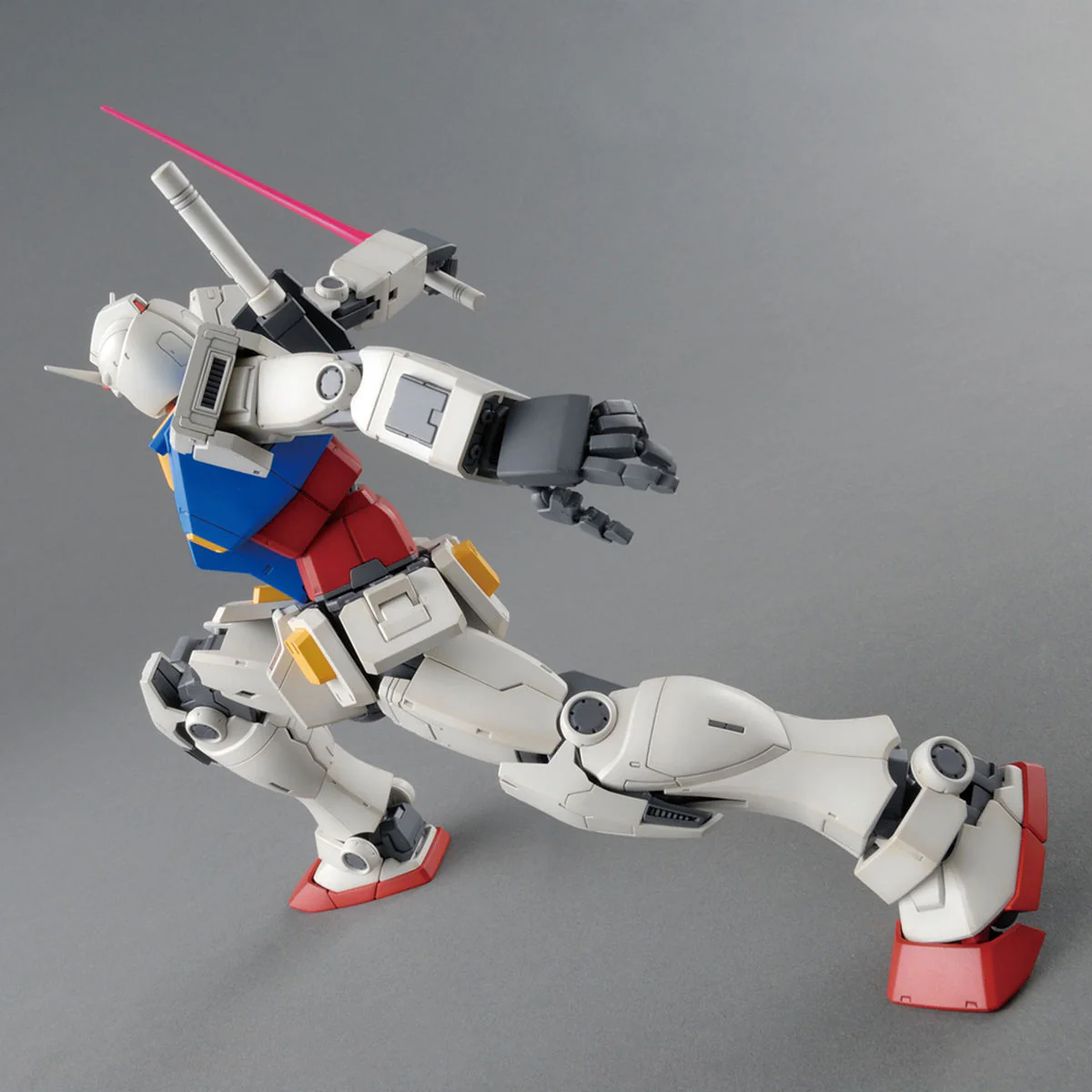 Bandai MG 1/100 RX-78-02 Gundam The Origin Model Kit - Image 4