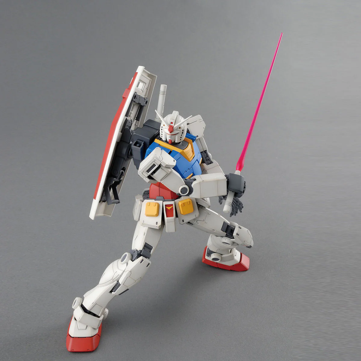 Bandai MG 1/100 RX-78-02 Gundam The Origin Model Kit - Image 5